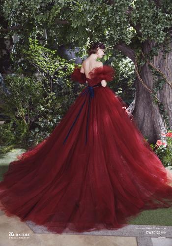 SNOW WHITE